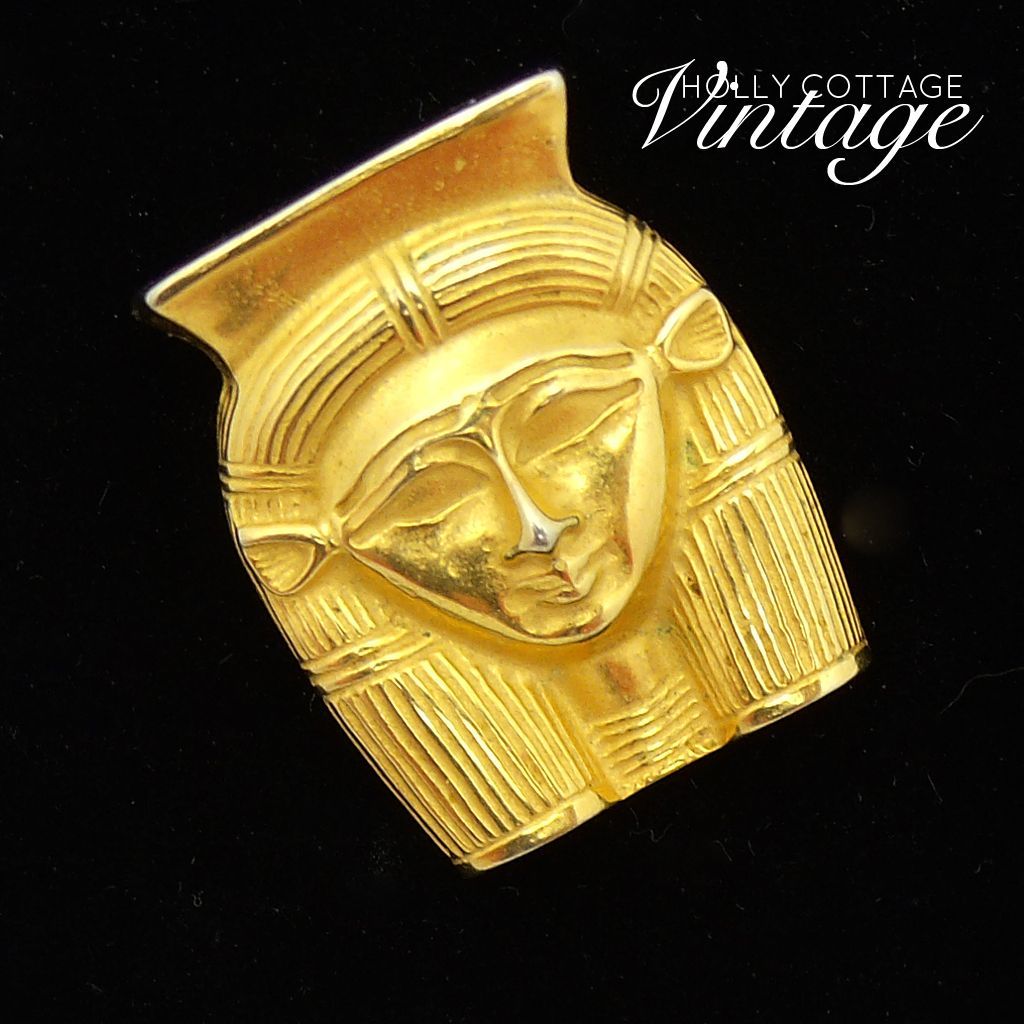 Vintage MMA Egyptian Goddess Hathor pendant/pin Vintage MMA Egyptian Goddess Hathor pendant/pin