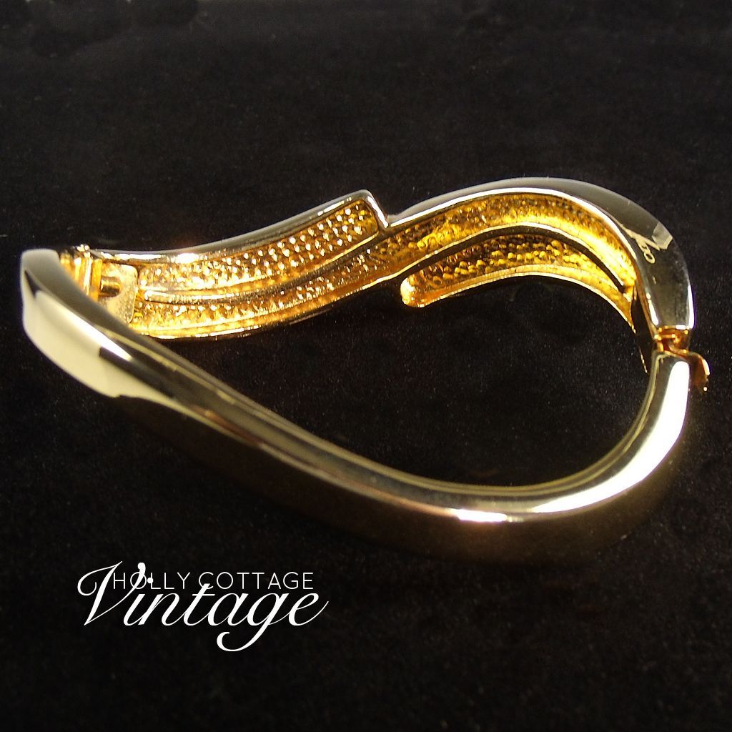 Vintage rhinestone bangle bracelet Vintage rhinestone bangle bracelet
