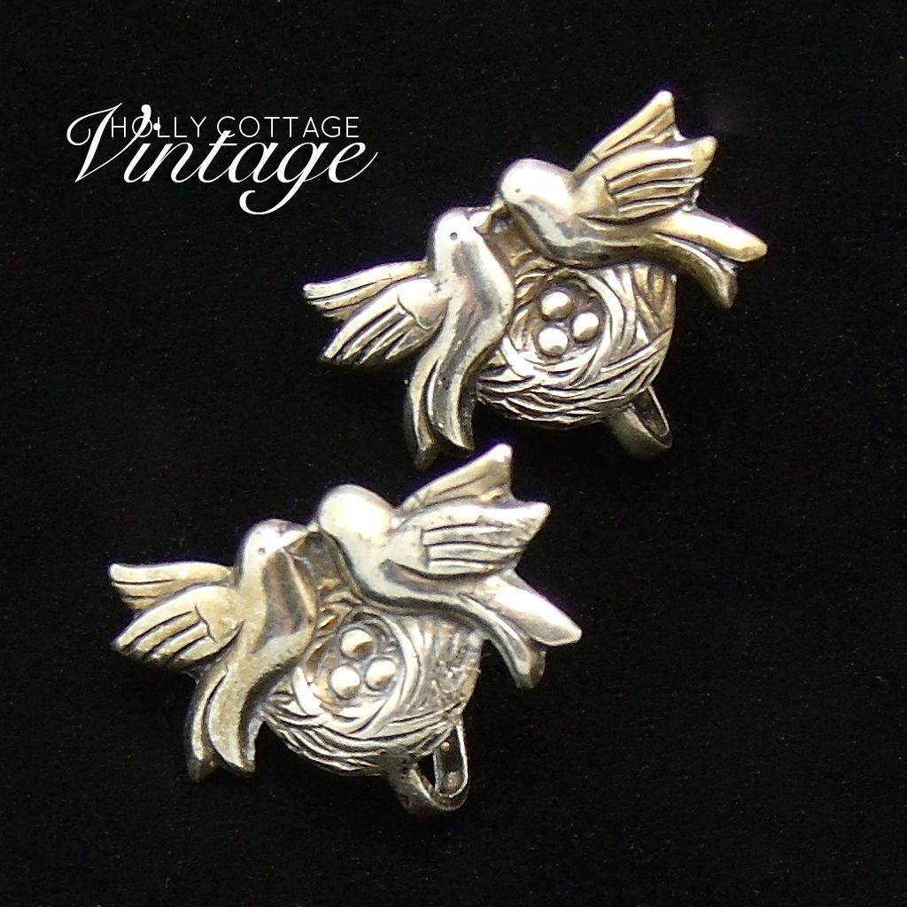 Vintage earrings - sterling silver lovebirds on a nest Vintage earrings - sterling silver lovebirds on a nest