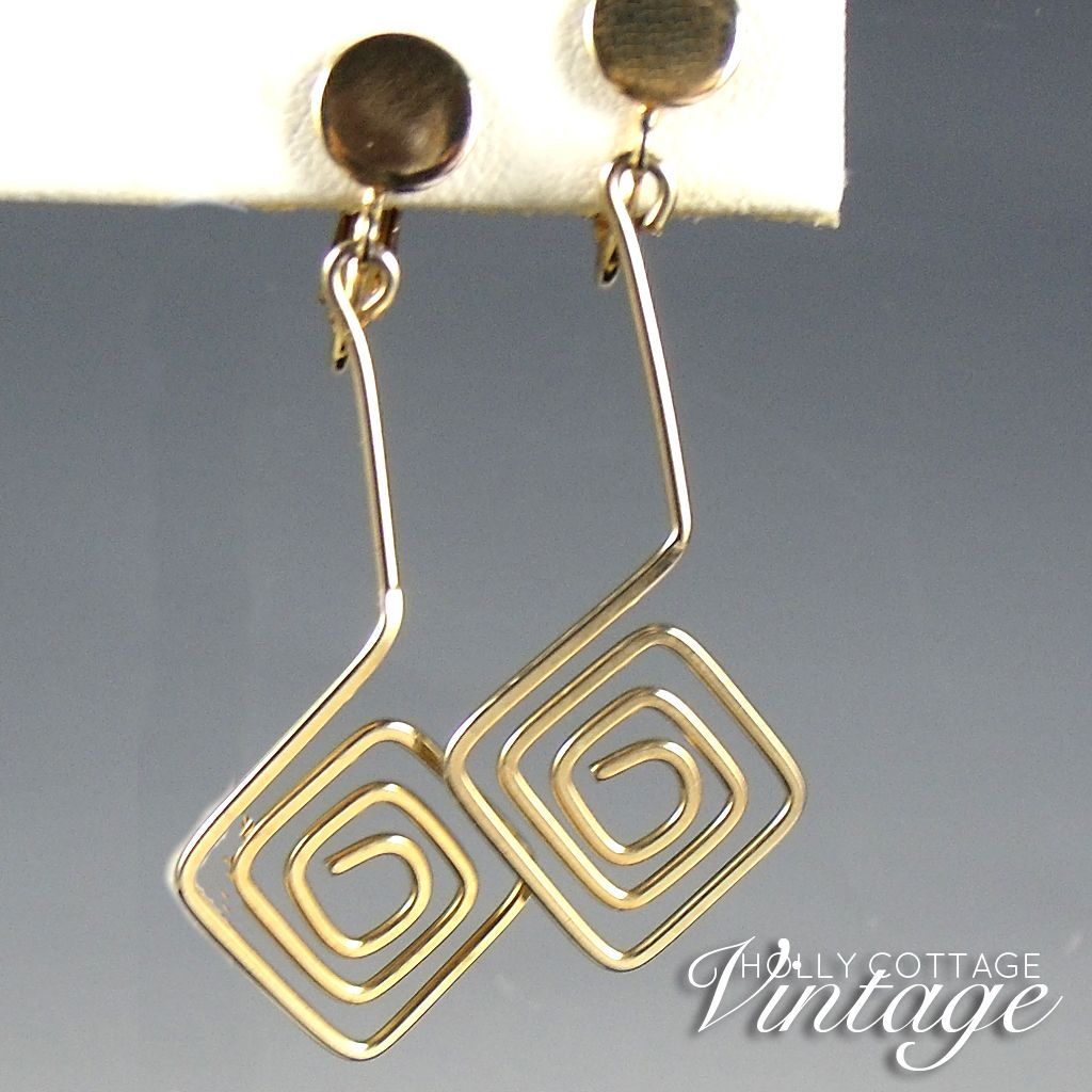 Vintage maze dangle earrings Vintage maze dangle earrings
