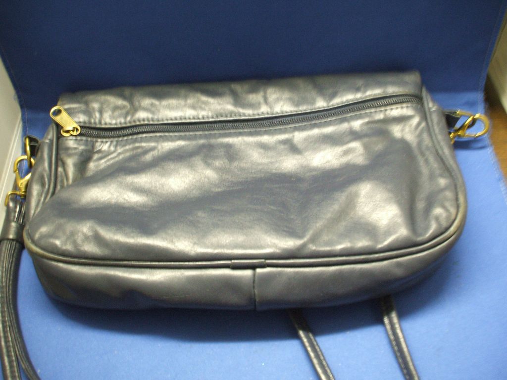 Stone Mountain Navy Blue Cross-Body Messenger Style Bag Stone Mountain Navy Blue Cross-Body Messenger Style Bag