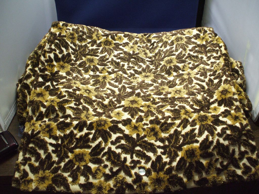 Brown Velvet Cut Chenille Floral Carpet Bag Messenger Bag Purse Brown Velvet Cut Chenille Floral Carpet Bag Messenger Bag Purse
