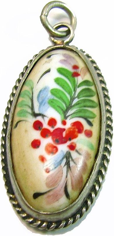Vintage Berry on Porcelain Pendant - Hand Painted Vintage Berry on Porcelain Pendant - Hand Painted