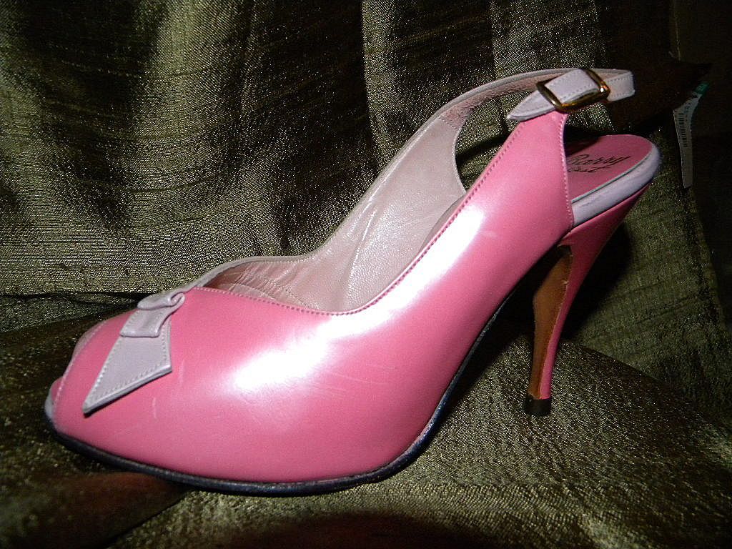 Vintage Ladies Amano Pink Peep Toe Slingback Pumps 4B Vintage Ladies Amano Pink Peep Toe Slingback Pumps 4B
