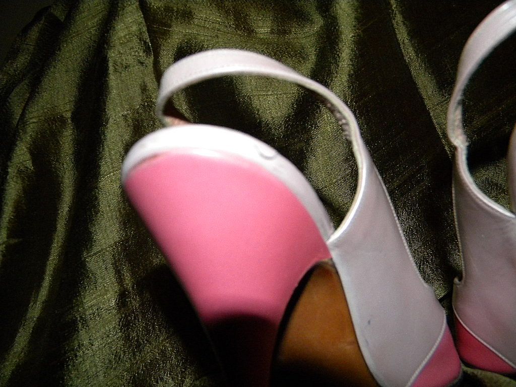 Vintage Ladies Amano Pink Peep Toe Slingback Pumps 4B Vintage Ladies Amano Pink Peep Toe Slingback Pumps 4B