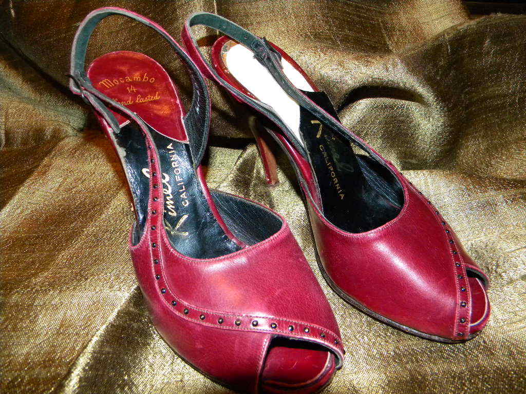 Vintage Ladies Kimel California Deep Red Leather Pumps 4 M Vintage Ladies Kimel California Deep Red Leather Pumps 4 M