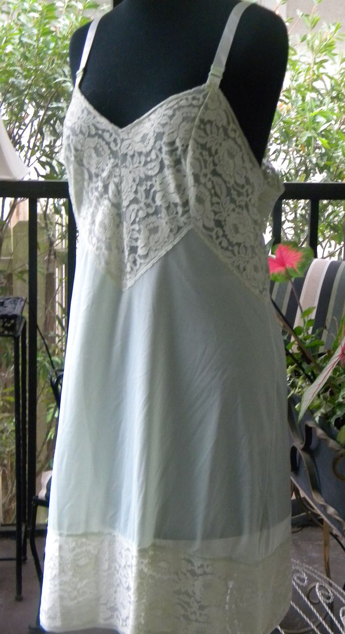 VTG Slip by Gossard Spring Green 38 Short VTG Slip by Gossard Spring Green 38 Short