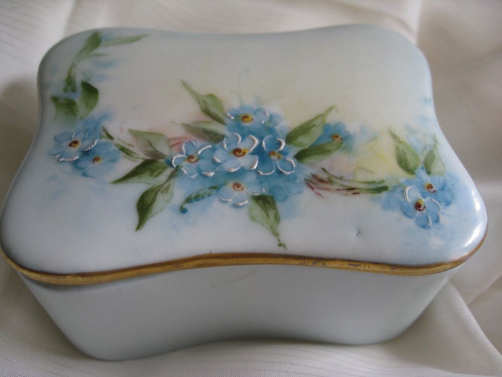 Beautiful Hand Painted Porcelain Box Germany Beautiful Hand Painted Porcelain Box Germany