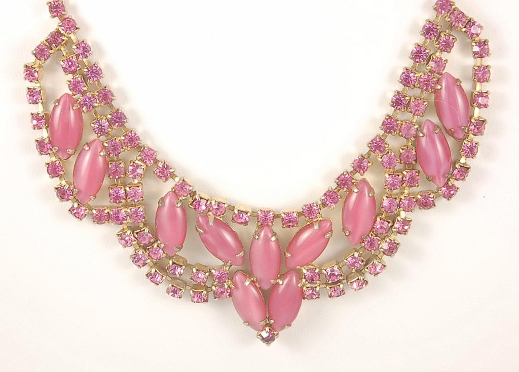 Fantastic Vintage Pink Rhinestone Satin Cabochon Necklace Bracelet Earrings Parure Set Fantastic Vintage Pink Rhinestone Satin Cabochon Necklace Bracelet Earrings Parure Set