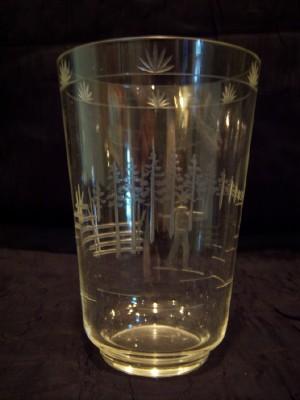 Hand Blown and Cut Crystal Vase Williamsburg Restoration Hand Blown and Cut Crystal Vase Williamsburg Restoration