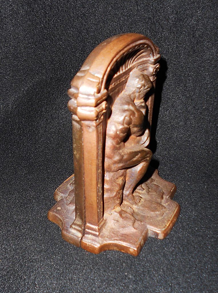 Heavy Cast Iron Bookends The Thinker Signed Bronmet Heavy Cast Iron Bookends The Thinker Signed Bronmet