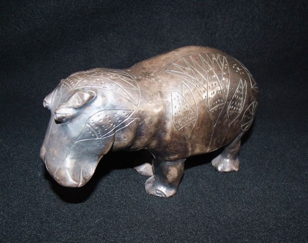 Metropolitan Museum of Arts Hippo 'William' Metropolitan Museum of Arts Hippo 'William'