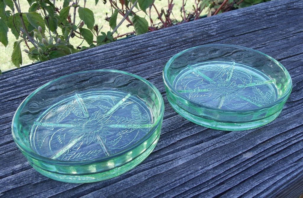 Jeannette Green Depression Glass Floral or Poinsettia Group Jeannette Green Depression Glass Floral or Poinsettia Group