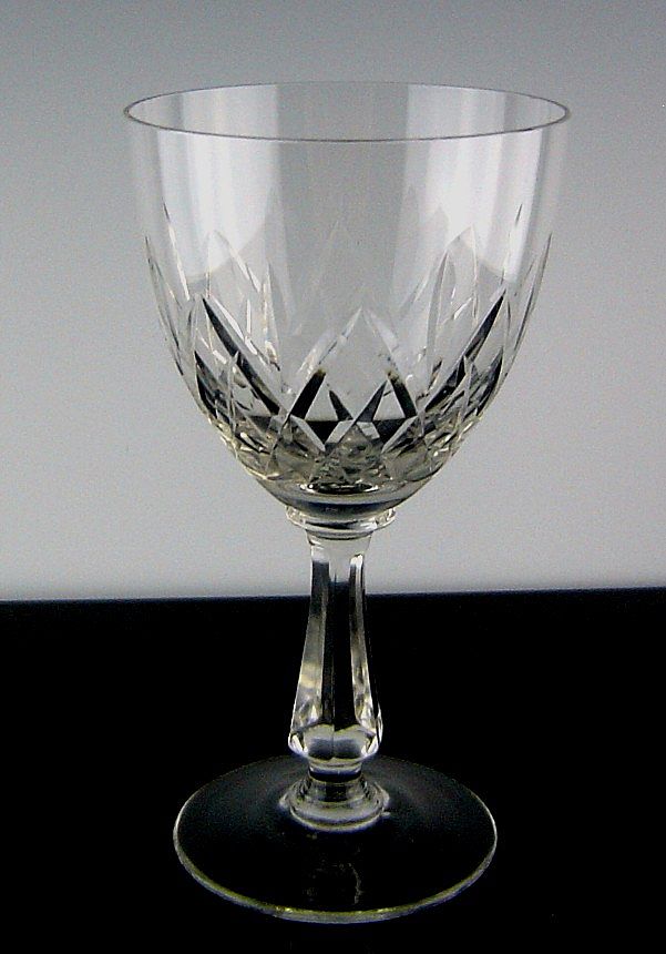 Esset Wine Glasses by Toscany Crystal Romania Esset Wine Glasses by Toscany Crystal Romania