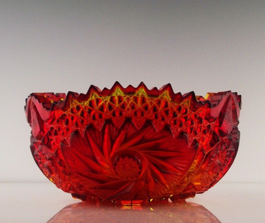 Amberina Carnival Glass Bowl by L.E. Smith ca 1970's Amberina Carnival Glass Bowl by L.E. Smith ca 1970's