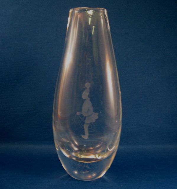 Kosta Boda Vase With Engraved Figure Kosta Boda Vase With Engraved Figure