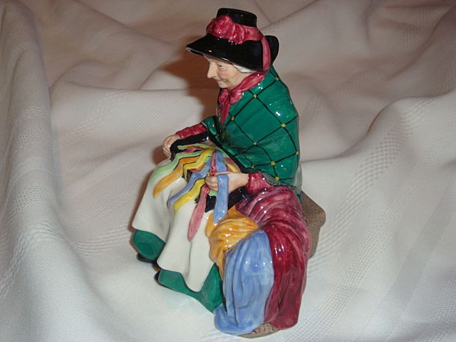 Royal Doulton Silks and Ribbons Porcelain Figurine ~ HN2017 Royal Doulton Silks and Ribbons Porcelain Figurine ~ HN2017