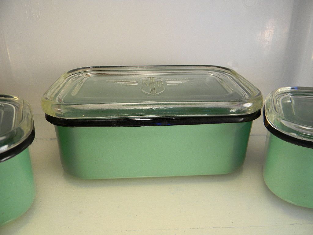 Vintage Stewart Warner Enamel Refrigerator Set Vintage Stewart Warner Enamel Refrigerator Set