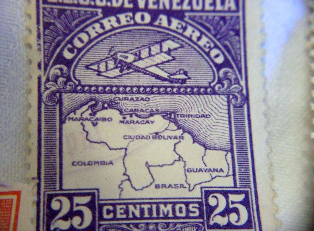 Antique early 1900s era lot of new and used cancelled stamps from Venezuela Antique early 1900s era lot of new and used cancelled stamps from Venezuela