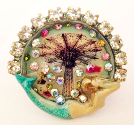 Big Coney Island Mermaid & Parachute Jump Rhinestone Adjustable Ring Big Coney Island Mermaid & Parachute Jump Rhinestone Adjustable Ring