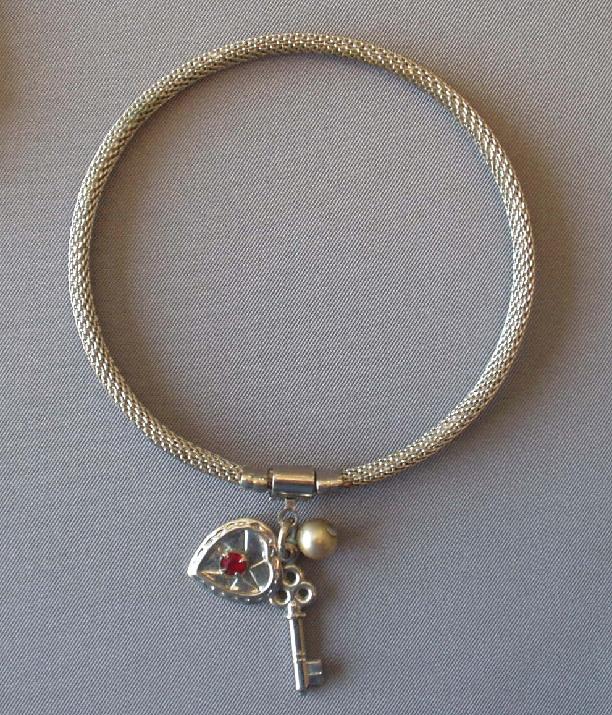 Heart & Key Charm Bangle Bracelet--Silver Tone Mesh Heart & Key Charm Bangle Bracelet--Silver Tone Mesh