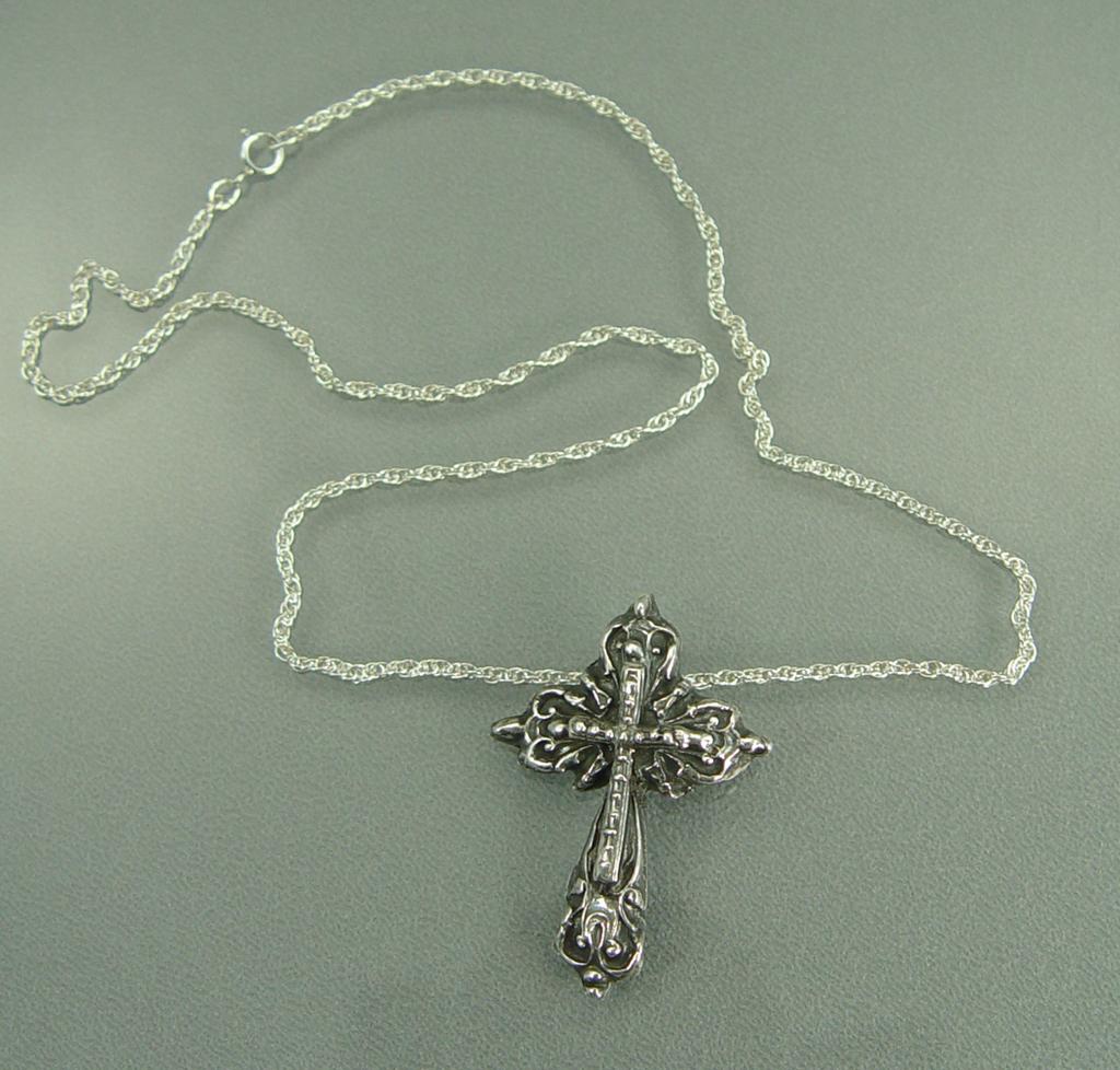 PMC Pure (.999) Silver Elegant Cross Pendant PMC Pure (.999) Silver Elegant Cross Pendant