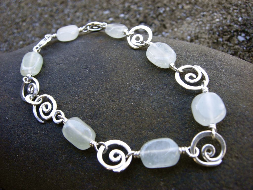 SEA And MOON Natural green Amethyst and Argentium Silver Swirl Bracelet and earring Set SEA And MOON Natural green Amethyst and Argentium Silver Swirl Bracelet and earring Set