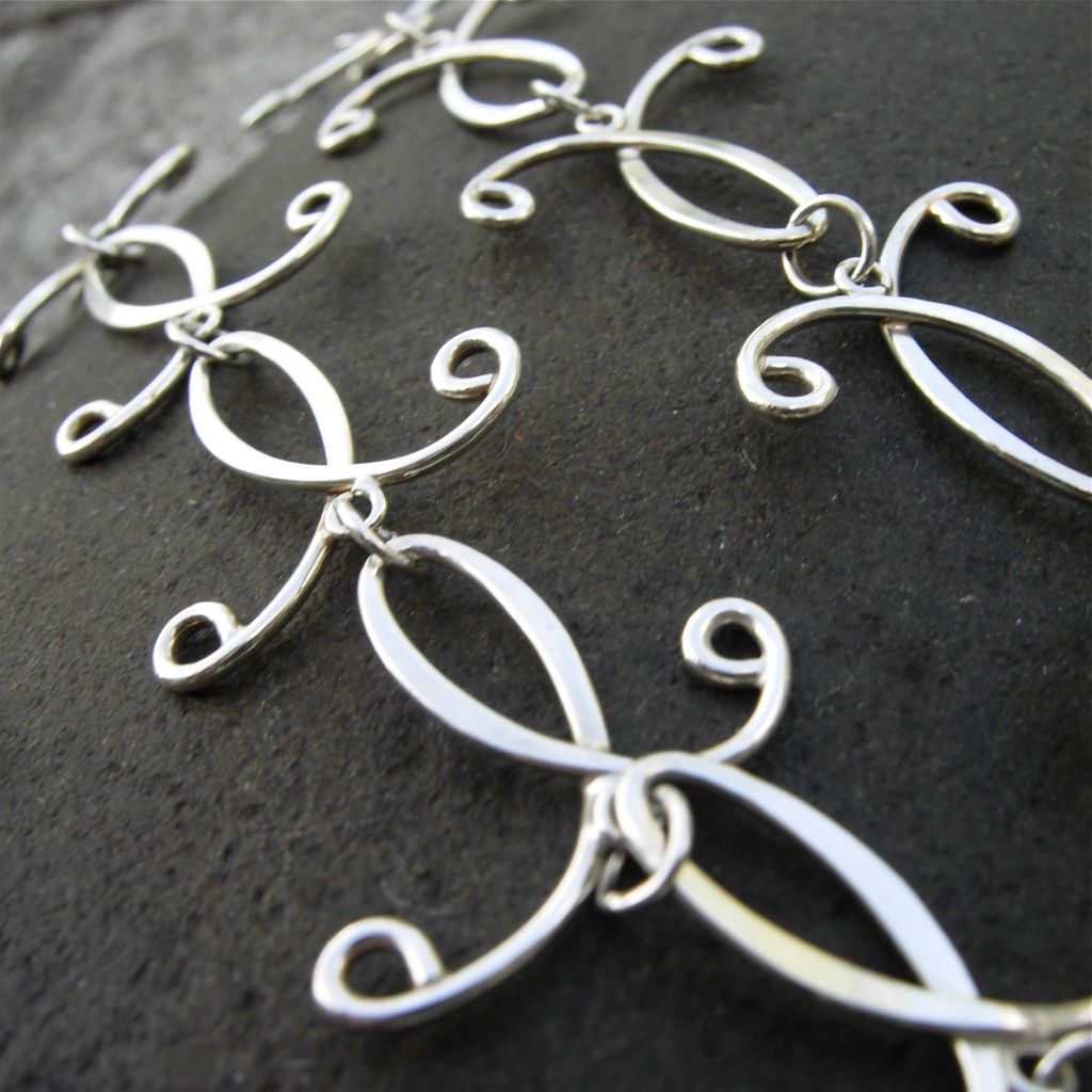 SCHOOL OF FISH Argentium Sterling Silver Bracelet SCHOOL OF FISH Argentium Sterling Silver Bracelet
