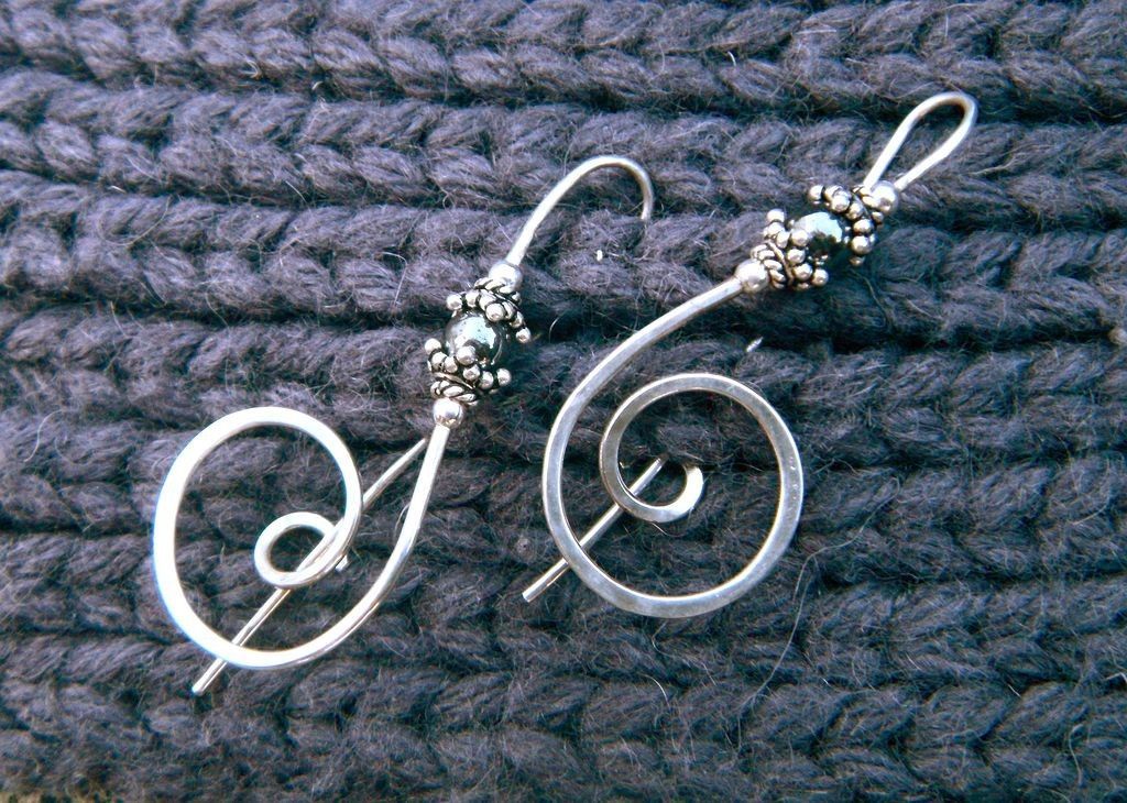 TREBLE CLEF Argentium Silver and Hematite Earring Sweater Brooch TREBLE CLEF Argentium Silver and Hematite Earring Sweater Brooch