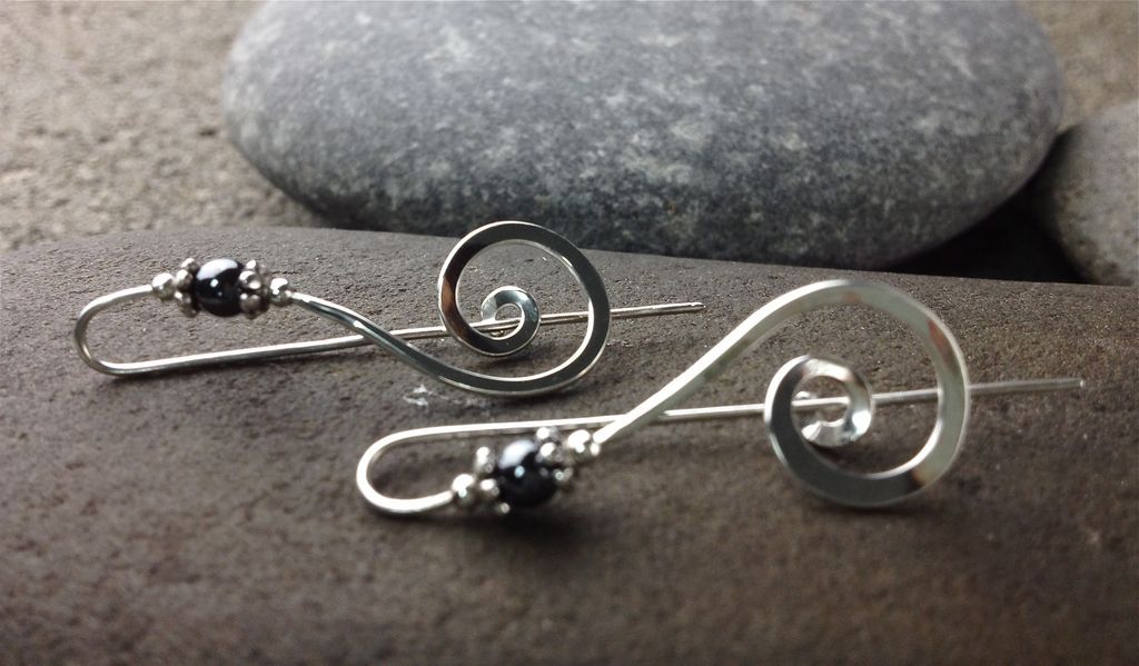 TREBLE CLEF Argentium Silver and Hematite Earring Sweater Brooch TREBLE CLEF Argentium Silver and Hematite Earring Sweater Brooch