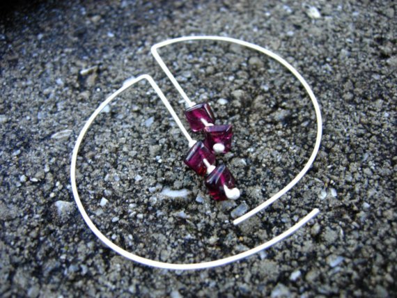 CRESCENT PIKE Argentium Silver Double Garnet Mod Earring CRESCENT PIKE Argentium Silver Double Garnet Mod Earring
