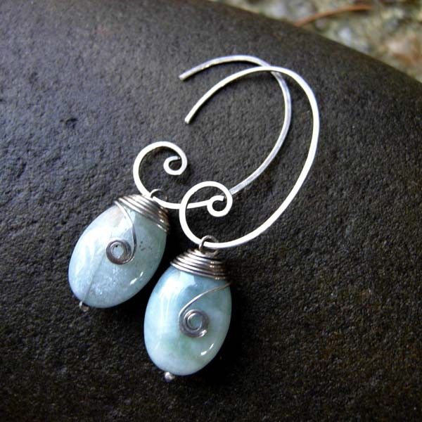 MEANDER Aquamarine and Sterling Silver Earring MEANDER Aquamarine and Sterling Silver Earring
