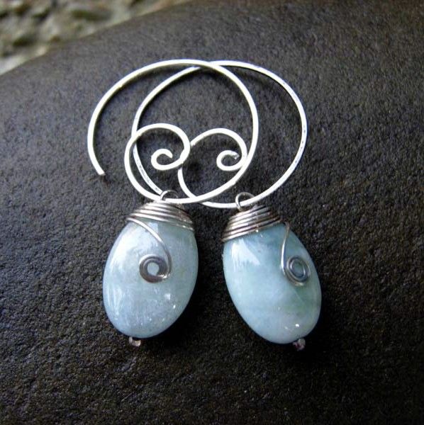 MEANDER Aquamarine and Sterling Silver Earring MEANDER Aquamarine and Sterling Silver Earring