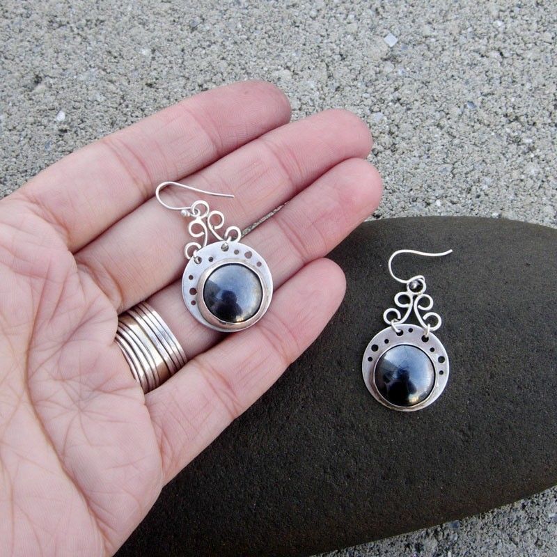 Hematite n Argentium Silver Disc Earring Hematite n Argentium Silver Disc Earring