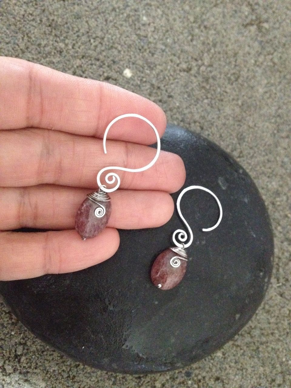 MEANDER African Winery Aventurine Sterling Silver Hoop Dangle Earring MEANDER African Winery Aventurine Sterling Silver Hoop Dangle Earring