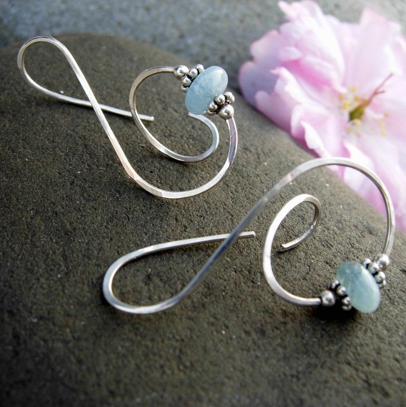 LEAP "&" Aquamarine n Argentium Sterling silver Earring LEAP "&" Aquamarine n Argentium Sterling silver Earring
