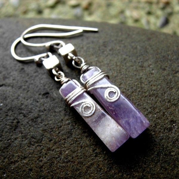 SQUARE and CUBE Amethyst Tooth n Sterling Silver Dangling Earring SQUARE and CUBE Amethyst Tooth n Sterling Silver Dangling Earring