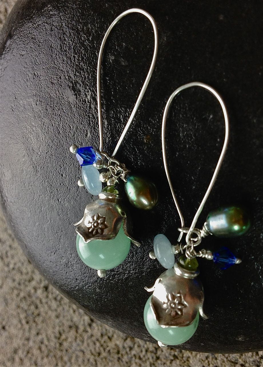 TRINKET Aquamarine Drop Sterling Silver Dangle Cluster Hoop Earring TRINKET Aquamarine Drop Sterling Silver Dangle Cluster Hoop Earring