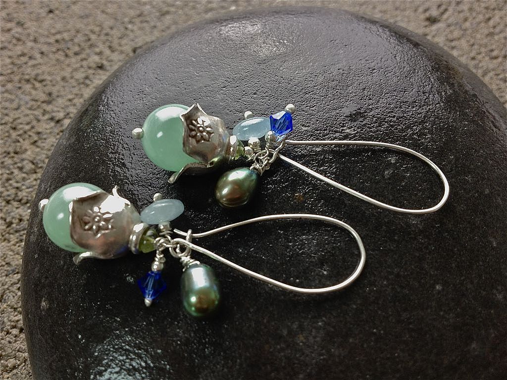 TRINKET Aquamarine Drop Sterling Silver Dangle Cluster Hoop Earring TRINKET Aquamarine Drop Sterling Silver Dangle Cluster Hoop Earring