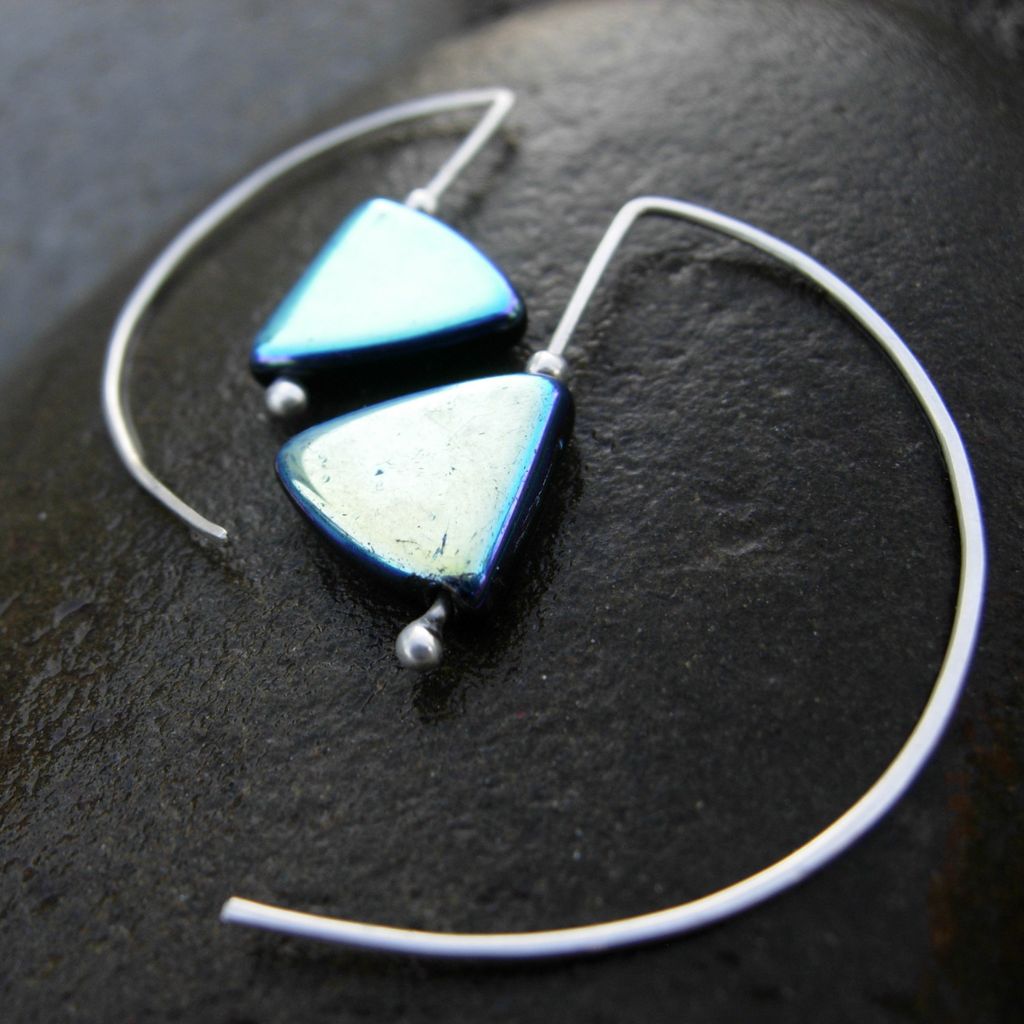 CRESCENT FLASH Argentium Silver Czech Glass Mod Hoop Earring CRESCENT FLASH Argentium Silver Czech Glass Mod Hoop Earring