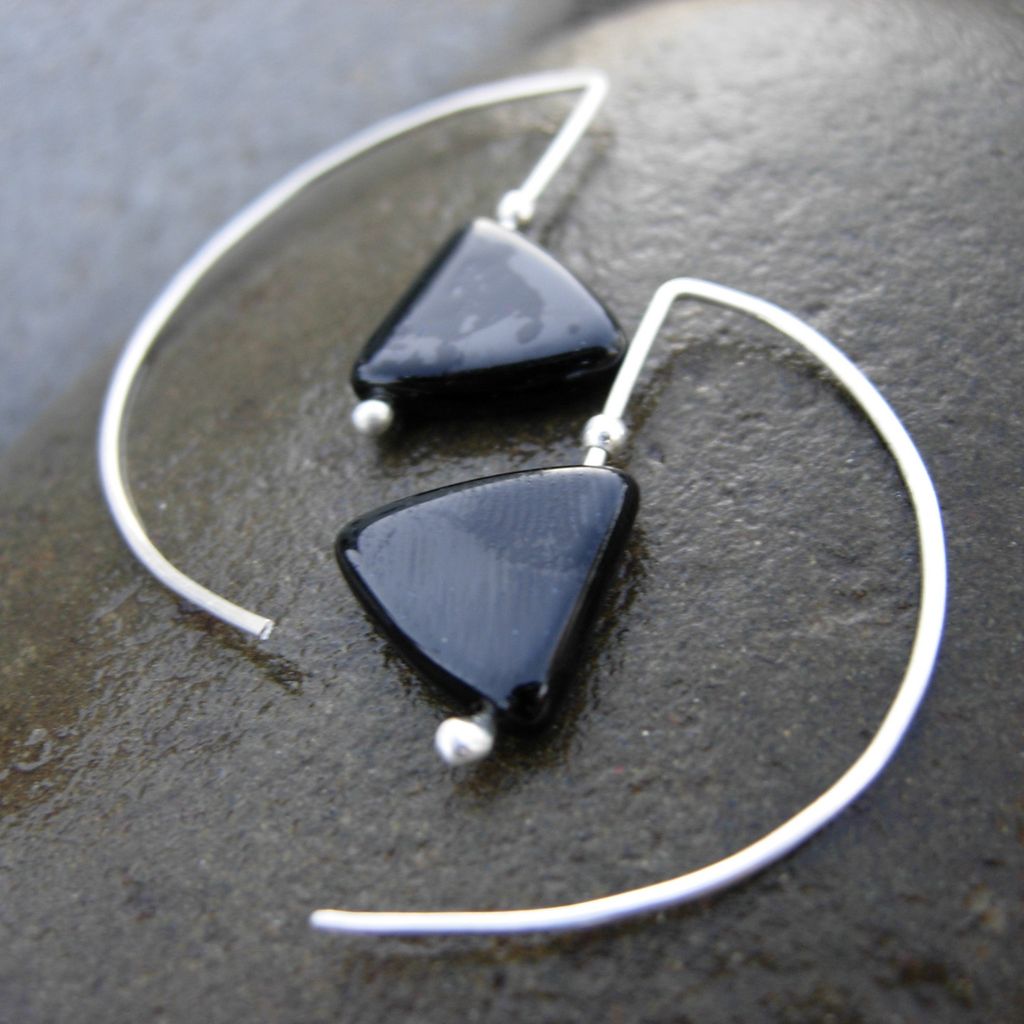 CRESCENT FLASH Argentium Silver Czech Glass Mod Hoop Earring CRESCENT FLASH Argentium Silver Czech Glass Mod Hoop Earring