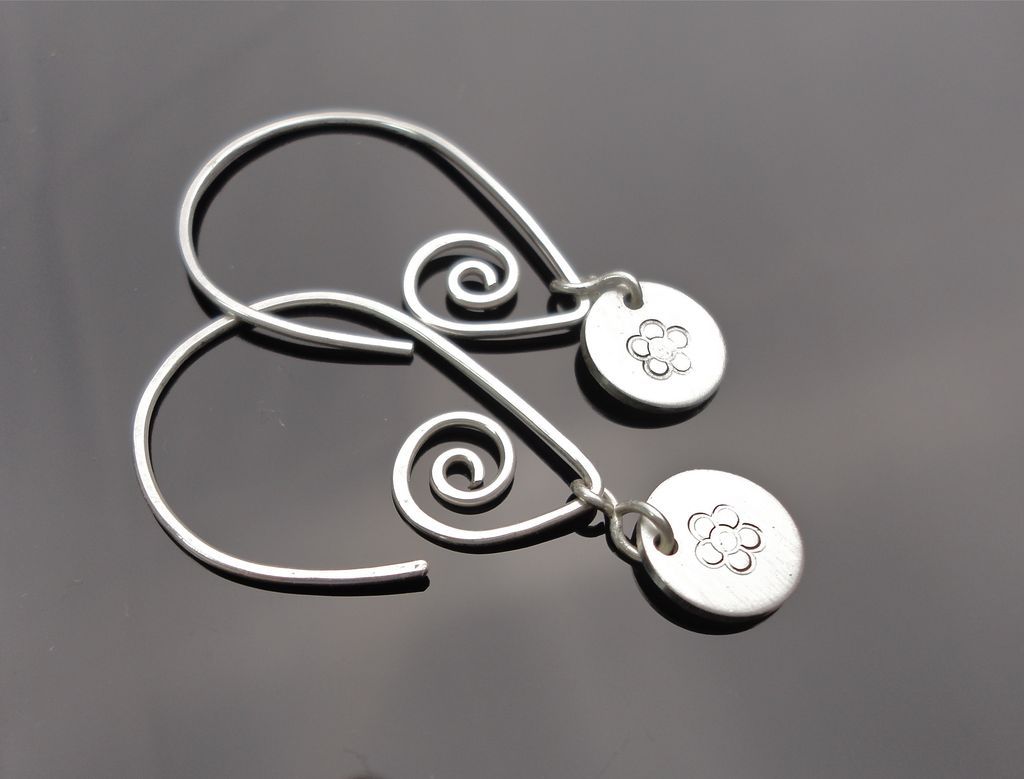 V MEANDER FLORET Sterling Silver Drop Hoop Dangle Earring V MEANDER FLORET Sterling Silver Drop Hoop Dangle Earring