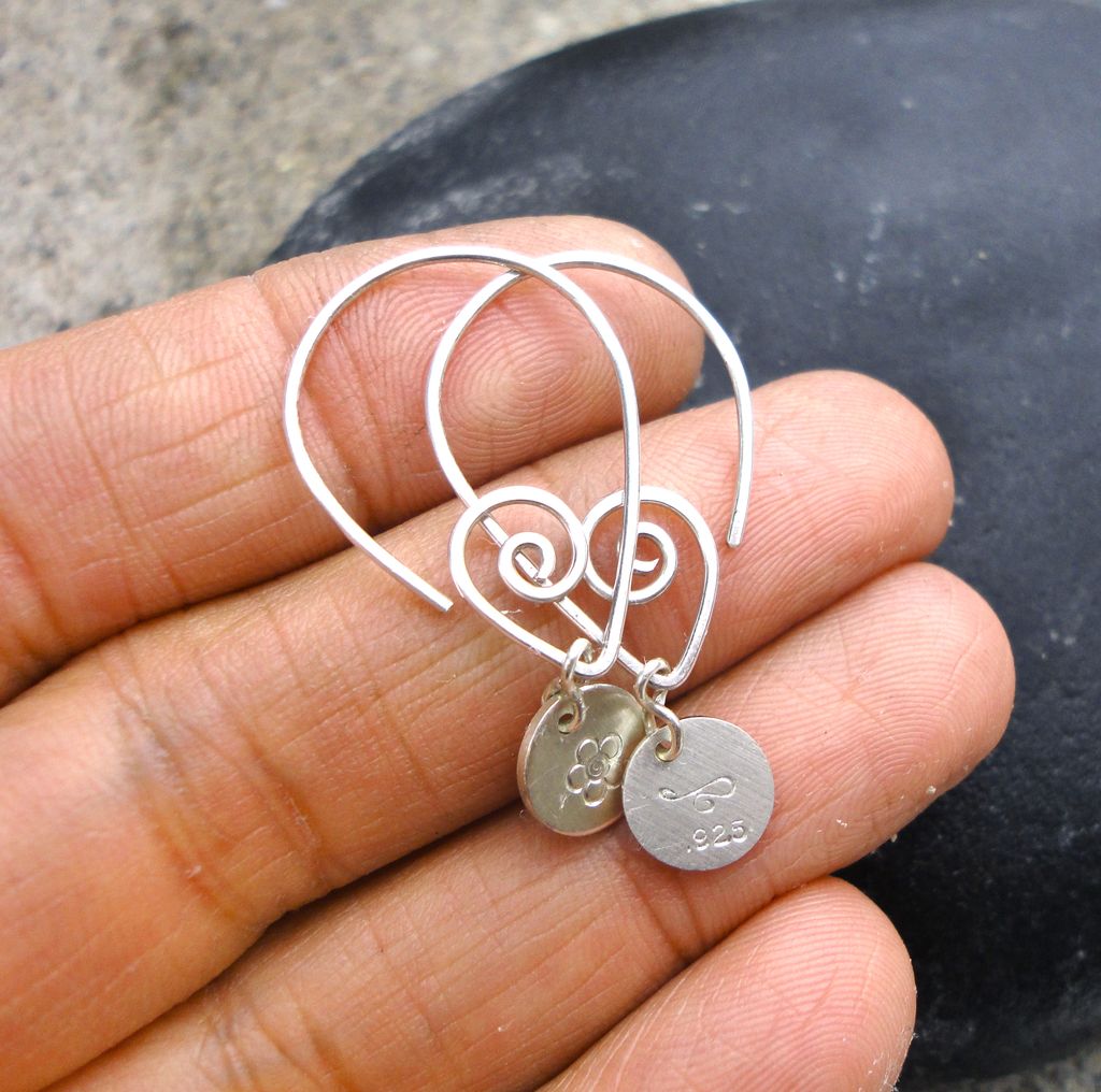 V MEANDER FLORET Sterling Silver Drop Hoop Dangle Earring V MEANDER FLORET Sterling Silver Drop Hoop Dangle Earring