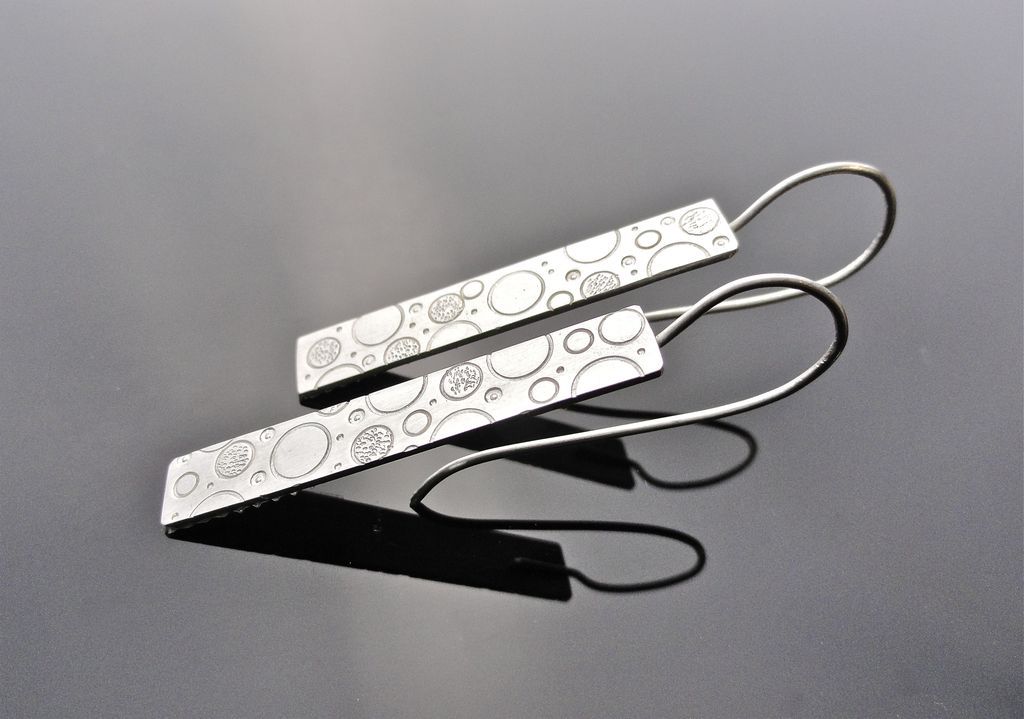 CHIMERA Sterling Silver Slim Rectangle Hand Stamped Circle Bubble Daydream Earring CHIMERA Sterling Silver Slim Rectangle Hand Stamped Circle Bubble Daydream Earring