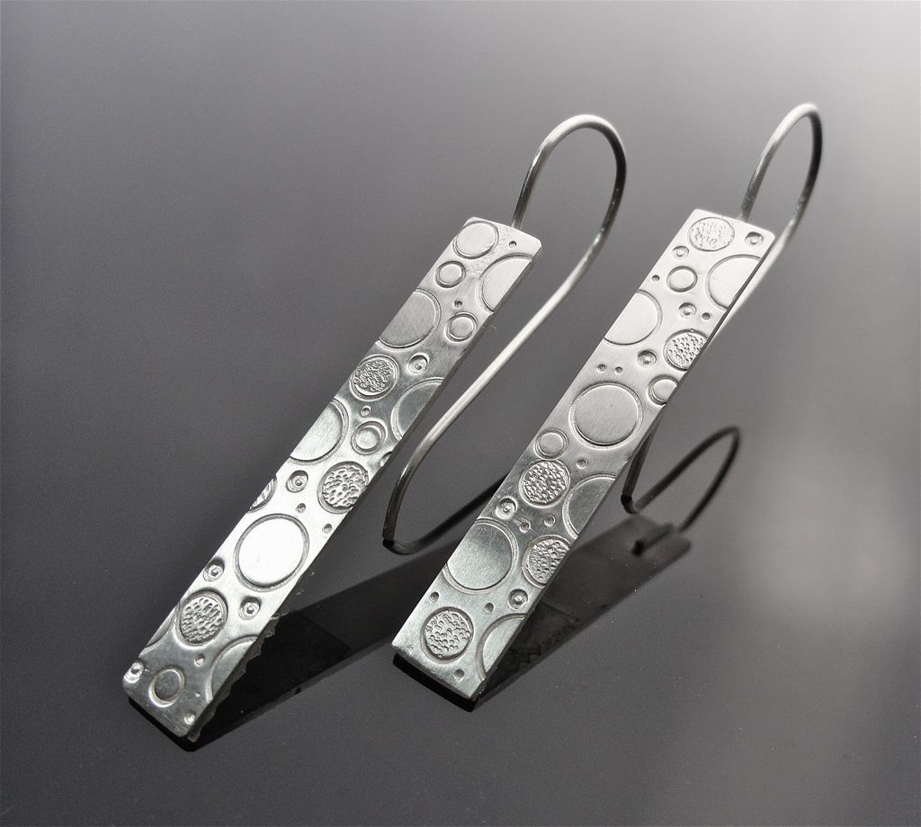 CHIMERA Sterling Silver Slim Rectangle Hand Stamped Circle Bubble Daydream Earring CHIMERA Sterling Silver Slim Rectangle Hand Stamped Circle Bubble Daydream Earring