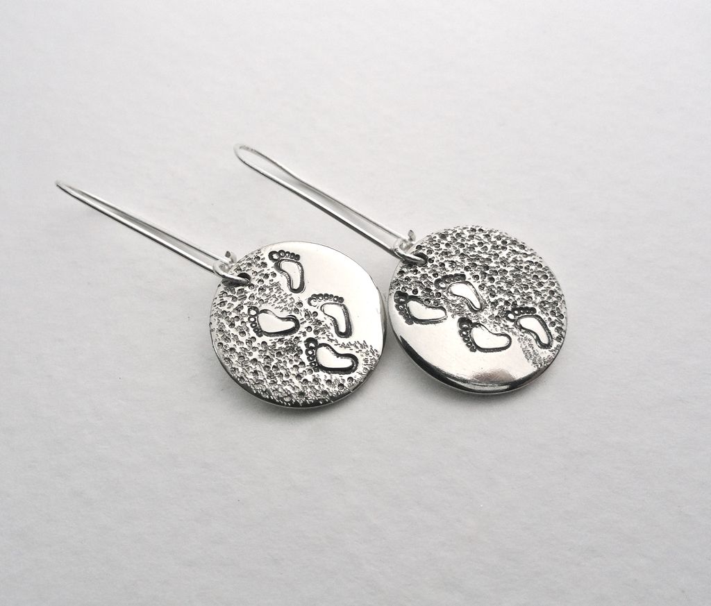 MOON WALK Sterling Silver Disc Footprint Hand Fabricated Contrasting Texture Dangle Earring MOON WALK Sterling Silver Disc Footprint Hand Fabricated Contrasting Texture Dangle Earring