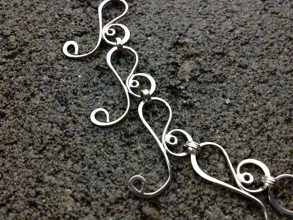SWAN GLISSADE Argentium Sterling Silver Necklace SWAN GLISSADE Argentium Sterling Silver Necklace