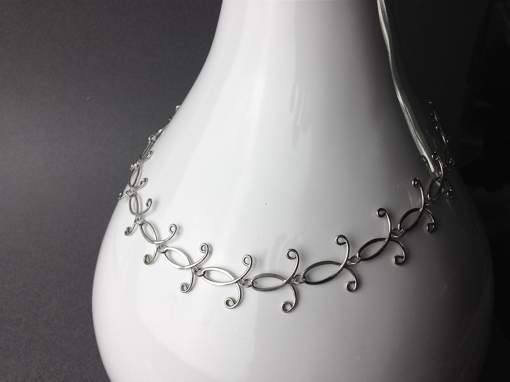 SCHOOL OF FISH Argentium Sterling Silver Necklace SCHOOL OF FISH Argentium Sterling Silver Necklace