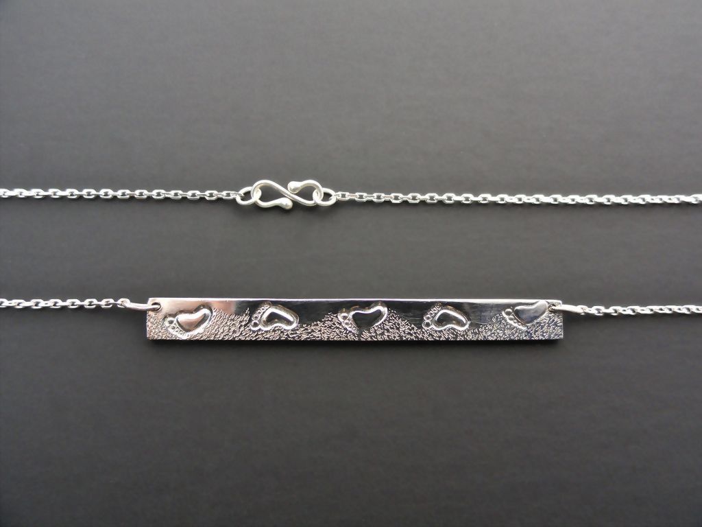 SANDY WALK Sterling Silver Bar Pendant Necklace SANDY WALK Sterling Silver Bar Pendant Necklace