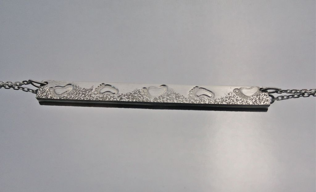 SANDY WALK Sterling Silver Bar Pendant Necklace SANDY WALK Sterling Silver Bar Pendant Necklace